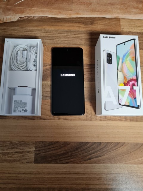 samsung galaxy sm a715f