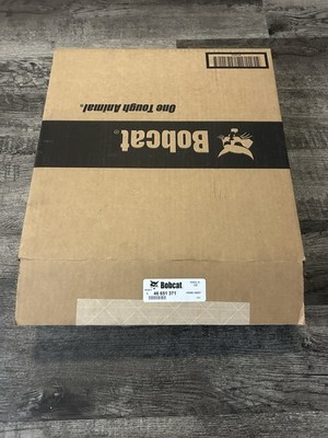 Heated Def Return 2.0M Str X 90 White Hose | 46651371 | Bobcat Company