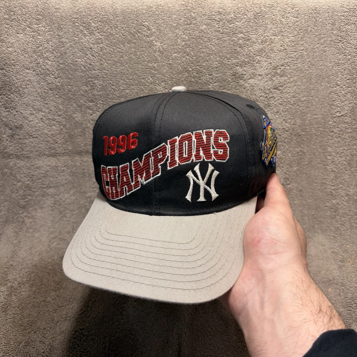 Casquette plate noire et rouge snapback 9FIFTY Atlanta Braves MLB New Era