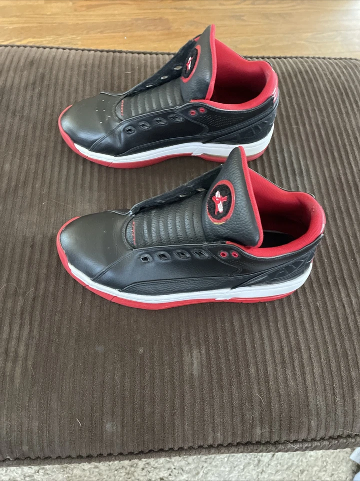 Jordan Ol' School Low Bred - Men’s Size 9.5 - Free Shipping - Image 2 of 4