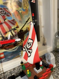 Lego 7075 Pirates Captain Redbeard's Pirate Ship 100% Complete w Instructions,