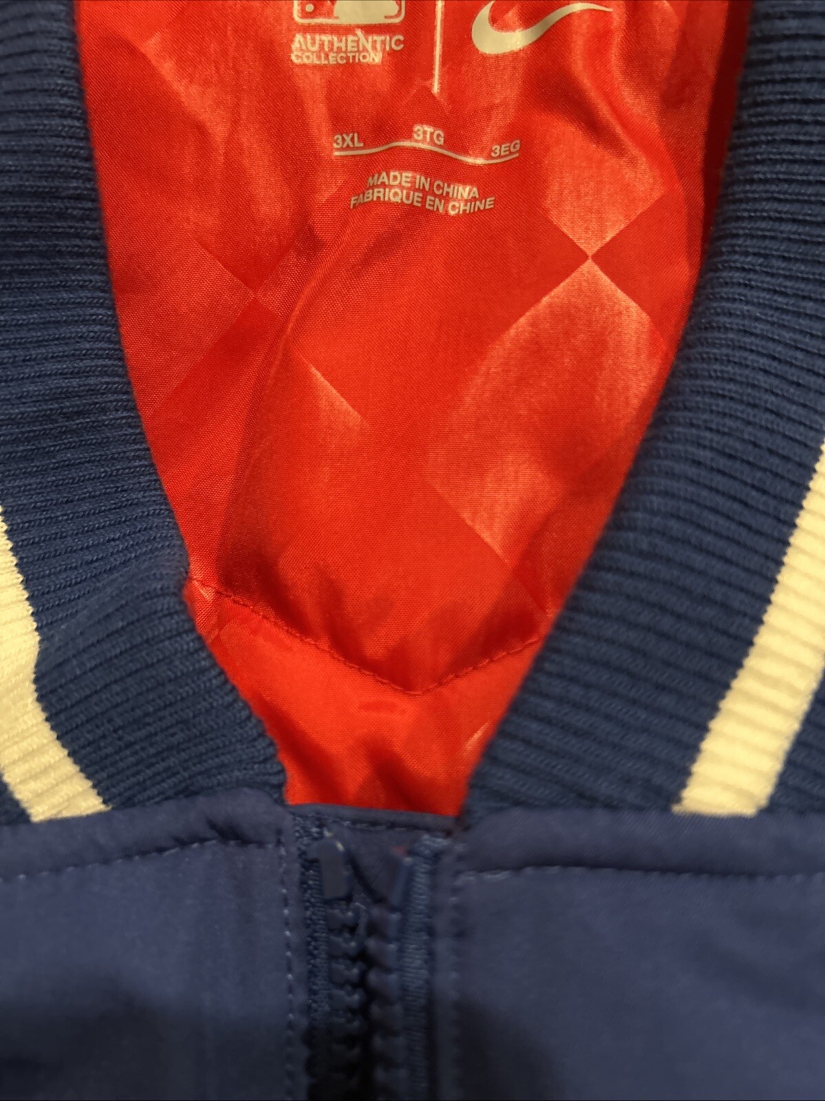 SACAI X NIKE Nike Chicago Cubs MLB Authentic Collection Dugout Jacket Uomo Taglia 3XL NAC7 Nuovo con etichette