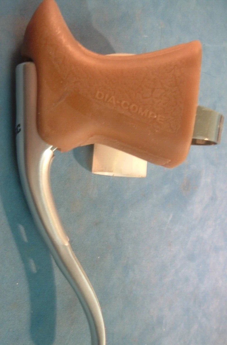 Dia Compe AGC-250 Aero Freno Lever- Plateado- Nuevo / NOS Mano Derecha