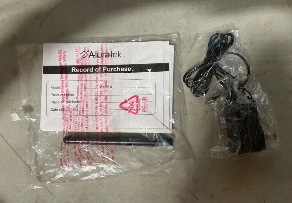 Aluratek 7" Distressed Wood Digital Photo Frame - Image 3 of 3