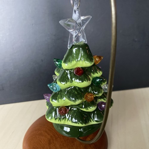 The Xmas Shoppe Mini, Green Ceramic Tree With Colored Lights, Light Up Ornament - Afbeelding 7 van 11