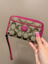 Y2K Vintage Coach Signature Logo Zip-Around Wristlet Wallet