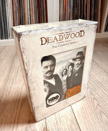 Deadwood Die komplette Serie - DVD NEU & VERSIEGELT Box Set 2008 19-Disc Set HBO