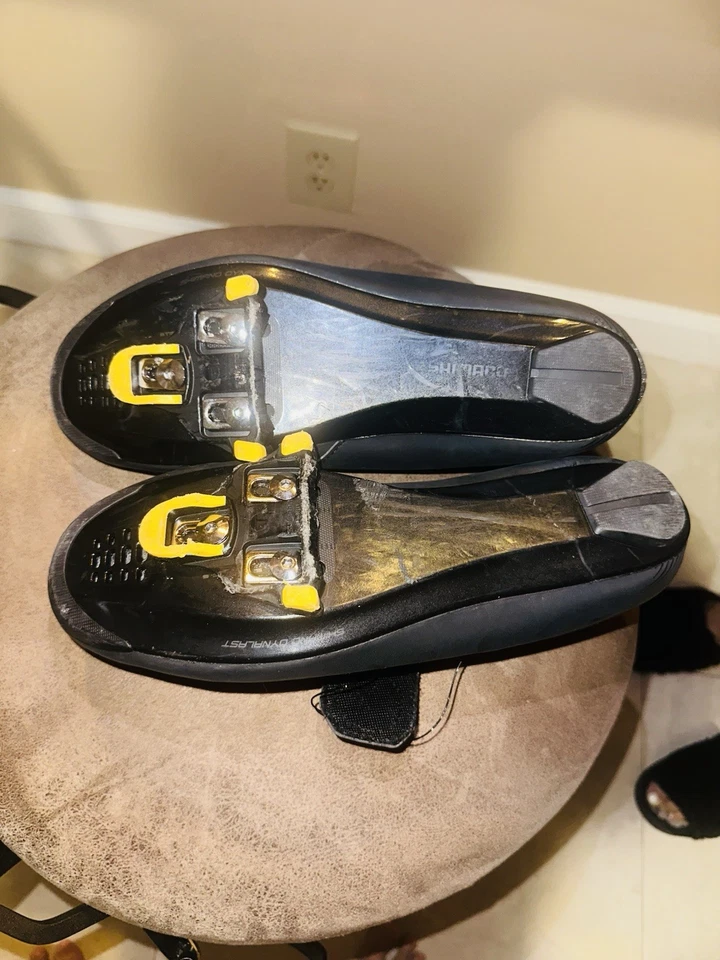 Zapatos de bicicleta Shimano NEGROS para hombre de cuero sintético con tacos y extras Foto 3 de 4