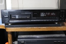 Denon DCM-450 6 Disc CD Changer With Magazine