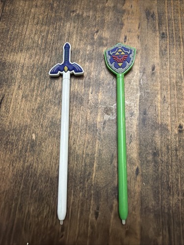 Zelda Stylus Set For Nintendo 3DS - Hyrule Shield And Master Sword