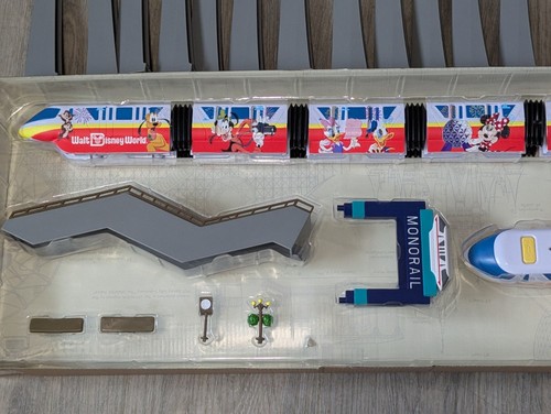 Walt Disney World Monorail Remote Control Play Set Remote Train Replica Retired - Picture 4 of 5