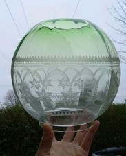 Victorian/Edwardian Green To Clear Engraved Star Glass Oil Lamp Shade
