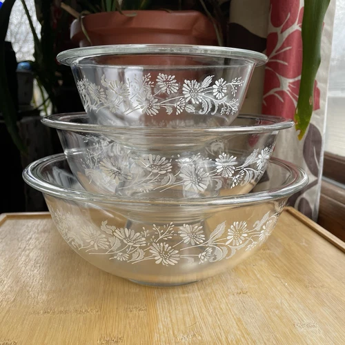 Pyrex Clear Colonial Mist White Lace Nesting Mixing Bowl Set 322 323 325 MCM