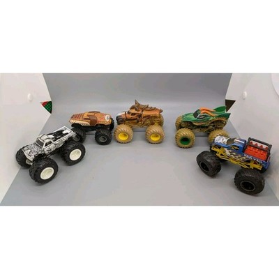 Monster Jam Lot Of 5 Toy Trucks 1:64 Mutt Horse Y'all Snapper Dragon