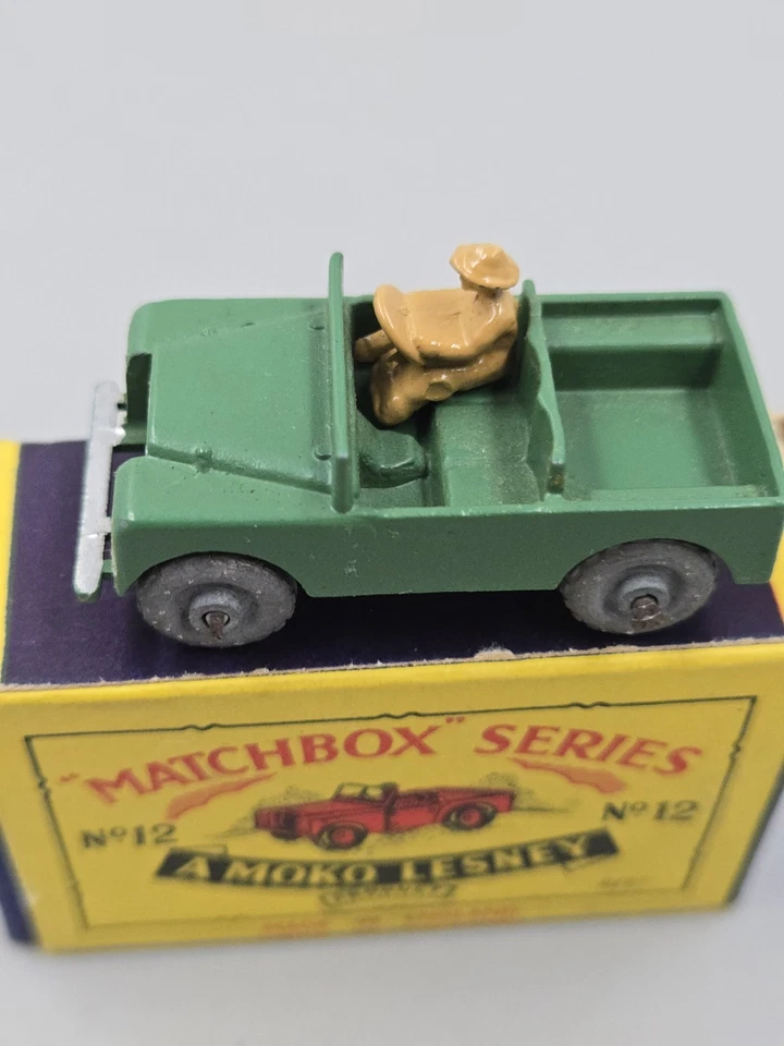 Vintage 1955 Matchbox Lesney #12 Land Rover Jeep With Driver In The Original Box - Image 4 of 4