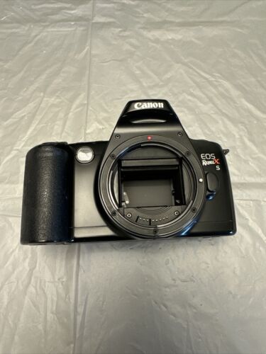 Canon EOS REBEL XS Digital Camera Body Only FOR PARTS - Picture 1 of 7