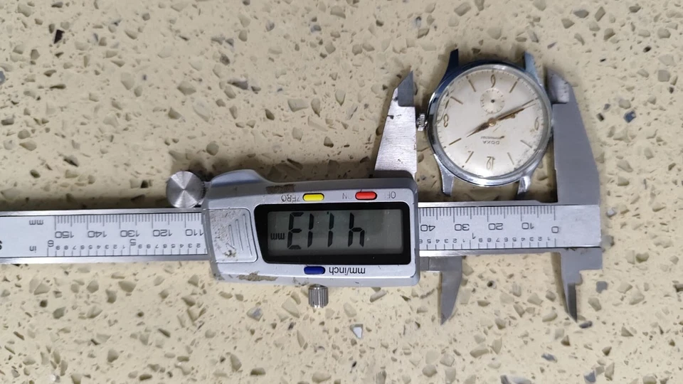 DOXA Antimagnético Cal 942 11 1/2 No Funciona Buen Equilibrio Grande 40mm Uesd Foto 2 de 4