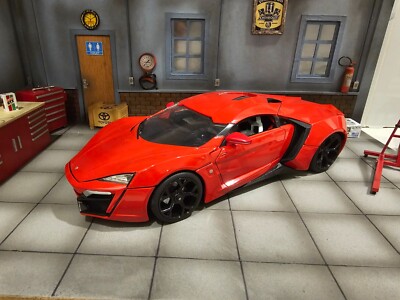 Fast and Furious 1:18 Scale Die-cast Car Dom's Lykan Hypersport