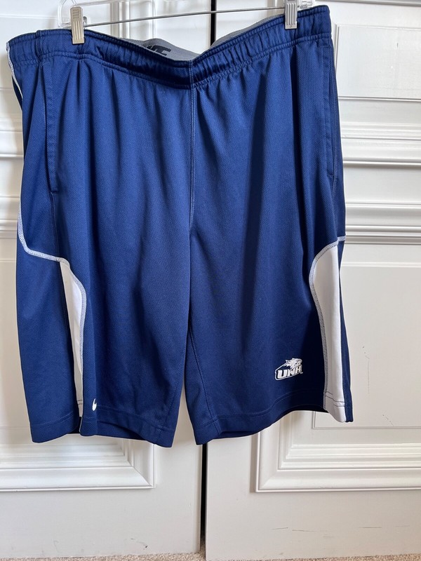 University of New Hampshire Nike Gym Shorts Dri-Fit Large