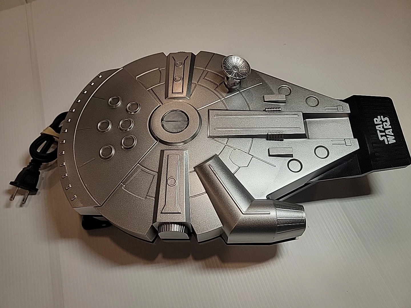 Intertek Star Wars Millennium Falcon Waffle Maker TESTED, WORKS GREAT