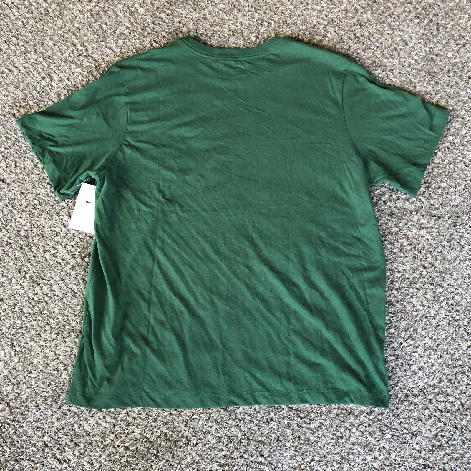Nike Vermont Catamounts Dri-Fit T-shirt Men’s Size XL Green