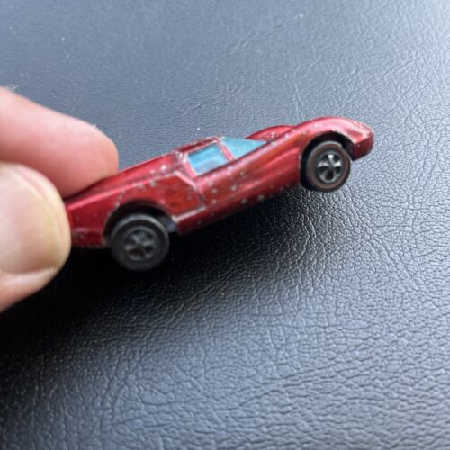 LOLA GT70 - Red wBlack Int 1969 Original Hot Wheels Redlines - Picture 2 of 15