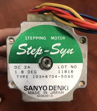 Moteur Pas à Pas SANYO DENKI 103-547-5240 - Occasion En Bon état