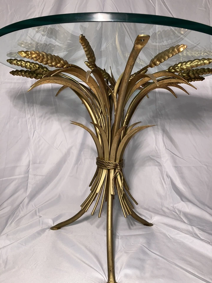 Mesa auxiliar vintage Mid Century dorada Hollywood Regency gavilla de trigo Foto 3 de 4