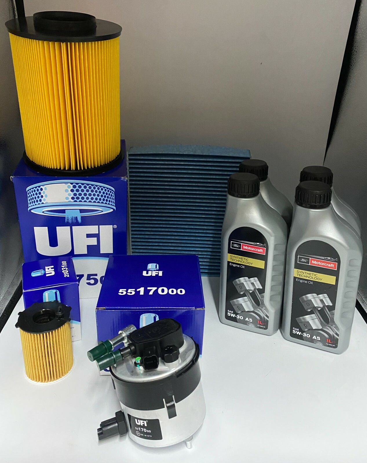 KIT TAGLIANDO 4 FILTRI 4 LITRI FORD MOTORCRAFT 5W30 FOCUS 2 SERIE...