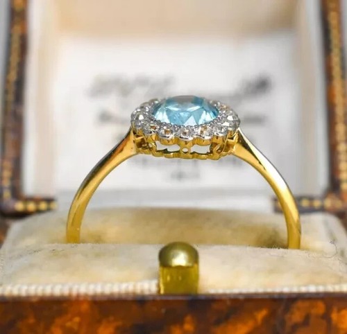 1.30Ct Oval Cut Lab Created Blue Topaz Halo Wedding Ring 14K Yellow Gold Plated - 第 2/9 張圖片