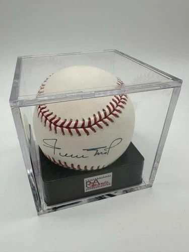 Pristine Willie Mays Signed Autographed Official Major League Baseball PSA 10