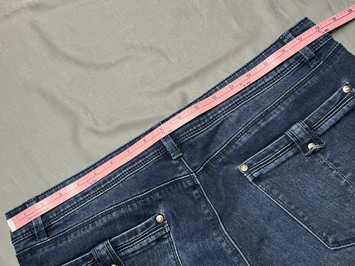 Jeans donna White House Black Market taglia 12R (36x33) skinny svasato - Foto 9 di 11