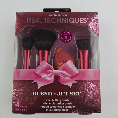 Real Techniques Blend + Jet Set Facial 4 pc Gift Set Make Up Full Size Brushes