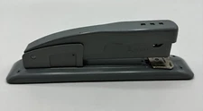 Vintage Swingline Desktop Stapler Gray USA Made 8"