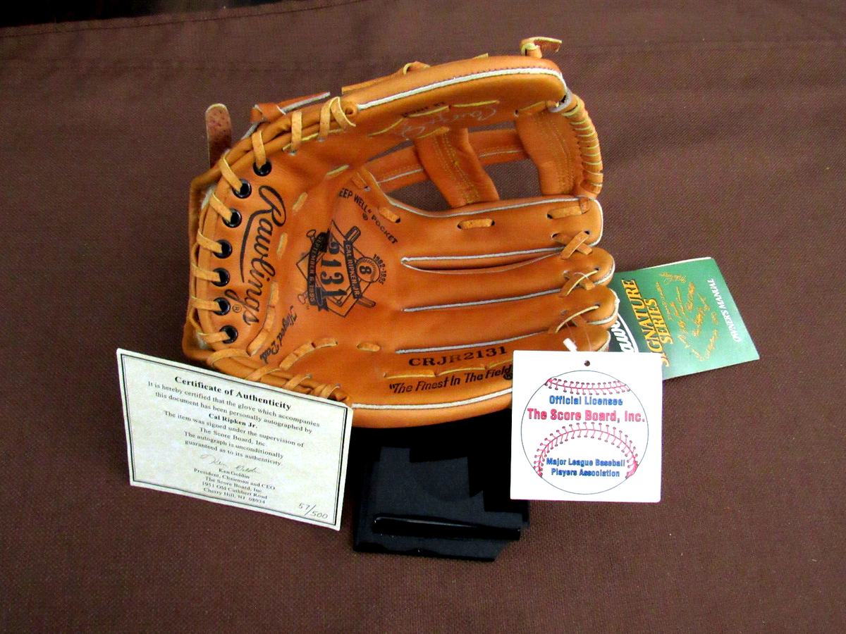 CAL RIPKEN JR ORIOLES IRON MAN HOF SIGNED AUTO RAWLINGS # 57 L/E