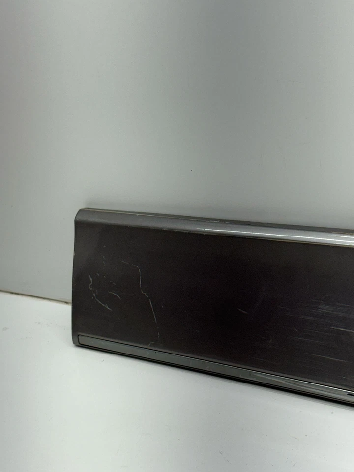 2011 - 2017 NISSAN QUEST Lower Molding 82870-1JB0A RH - Image 2 of 4