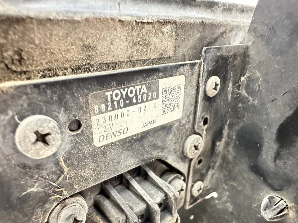 Sensor de distancia de control de crucero radar láser Toyota Sienna 2006-2010 88210-45020 Foto 4 de 4