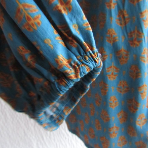 ANTHROPOLOGIE Luna Moon Blue Crochet Puff Top Size L Graphic Pullover Shirt New - Picture 9 of 13