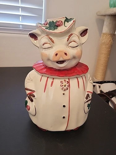 RARE VTG Shawnee Pottery Red Winnie Pig Cookie Jar USA Clover Shamrock 1940’s -