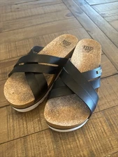 Reef Cushion Bloom Hi Women’s Platform Sandals Size 9 Black MSRP $65