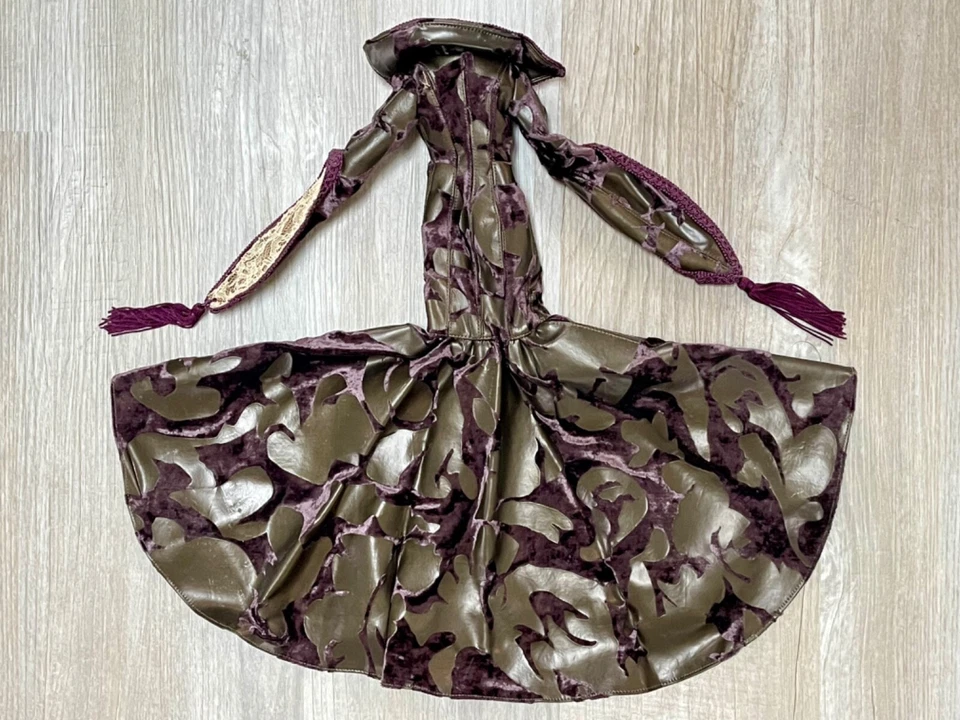 Tonner ROMANCE GÓTICO 19" Evangeline Ghastly Parnilla TRAJE Como Nuevo y Dramático Foto 4 de 4