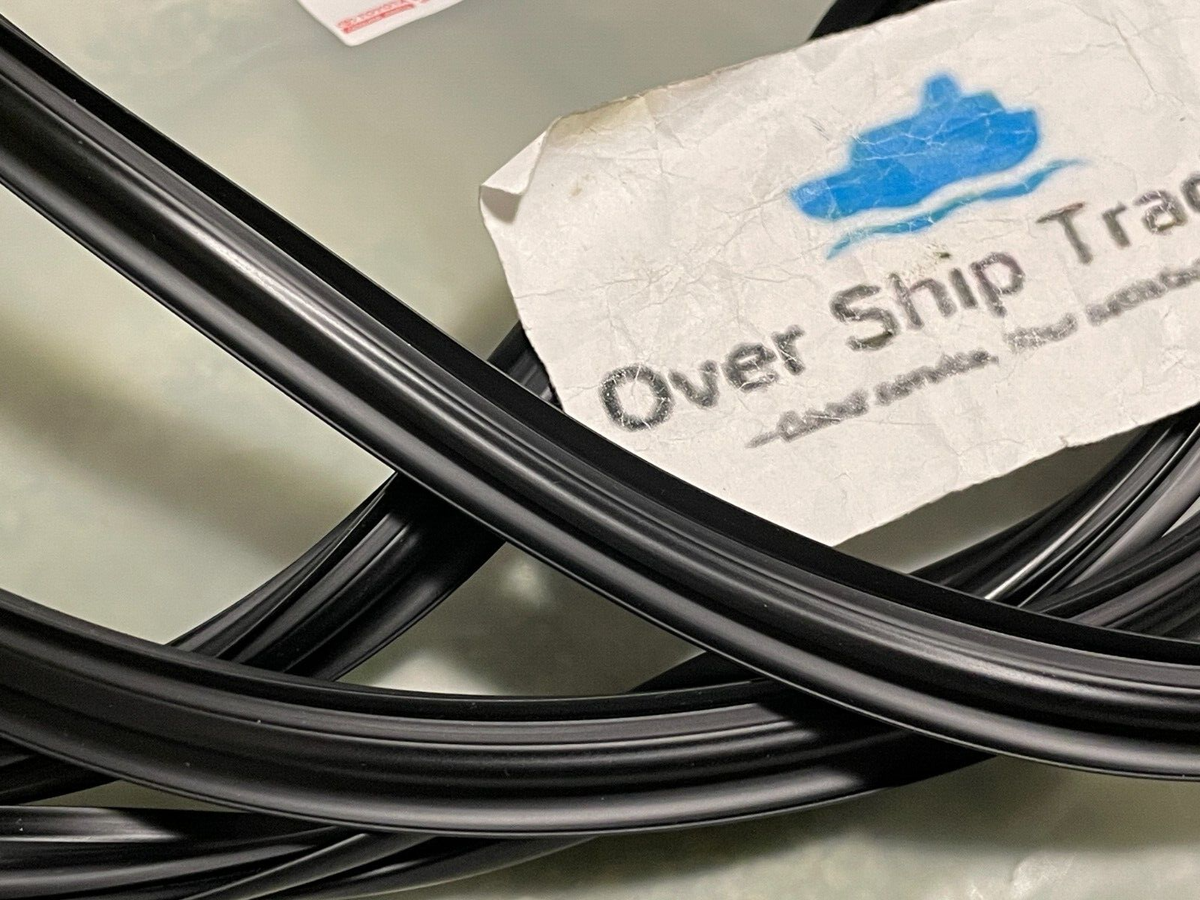 1993-1998 Toyota Supra JZA80 Rear Back Window Molding Seal 75573