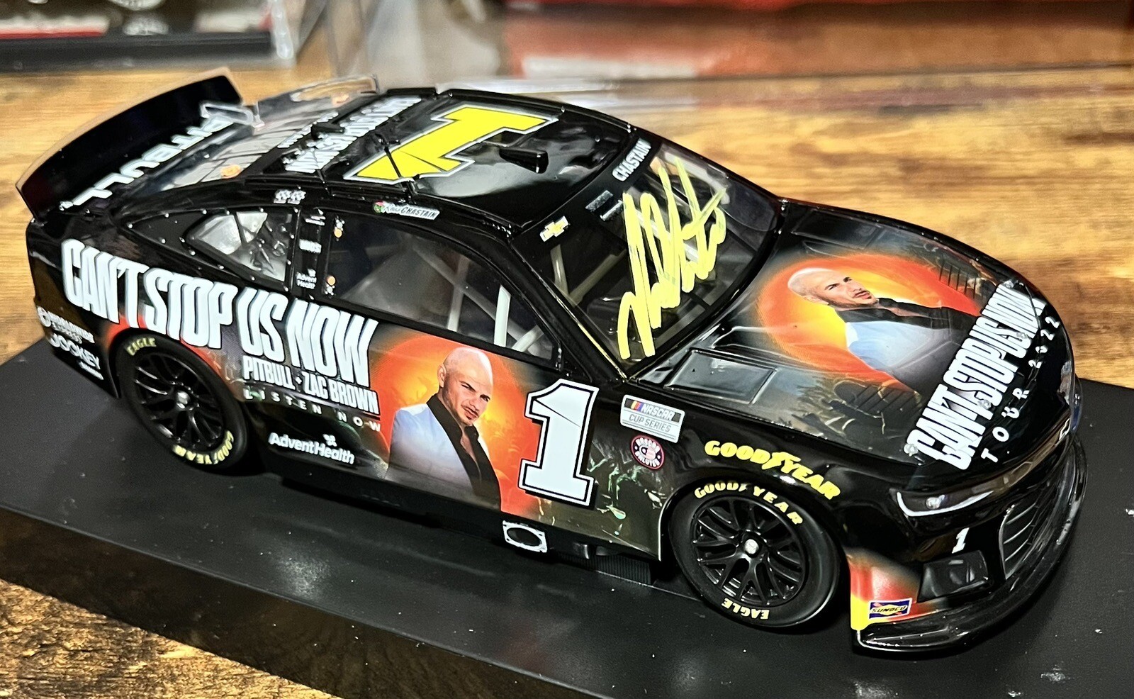 2022 1/24 1 Ross Chastain “Pitbull World Tour” Yellow Paint Pen