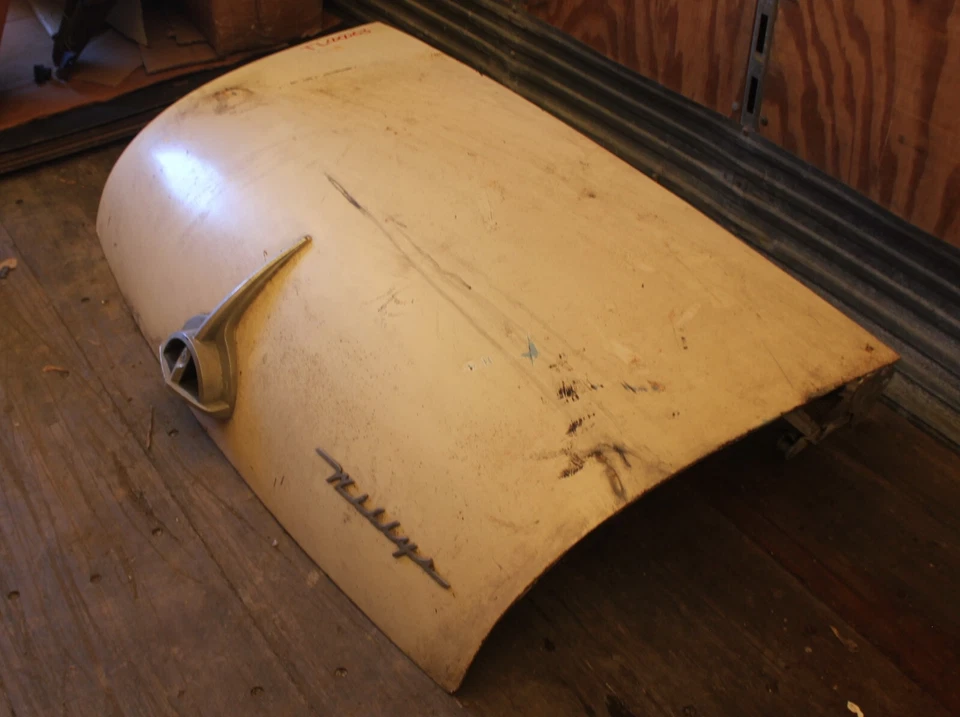 52 53 54 55 Willys Aero Coupe Bermuda OE Tapa de maletero de acero con bisagras (TL0063) Foto 3 de 4