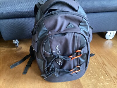 Satch Schulrucksack Schwarz Unikat