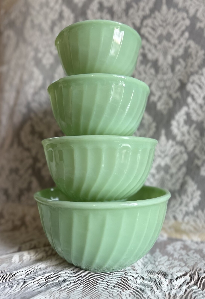 Fire king ボウル4つセット Fire king ボウル4つセット ヴィンテージ ファイヤーキング ジェダイト