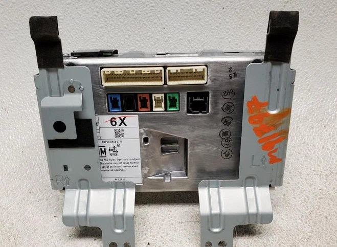 Infiniti Q50 2016 2017 montado en el tablero central delantero pantalla navegación OEM Foto 2 de 2