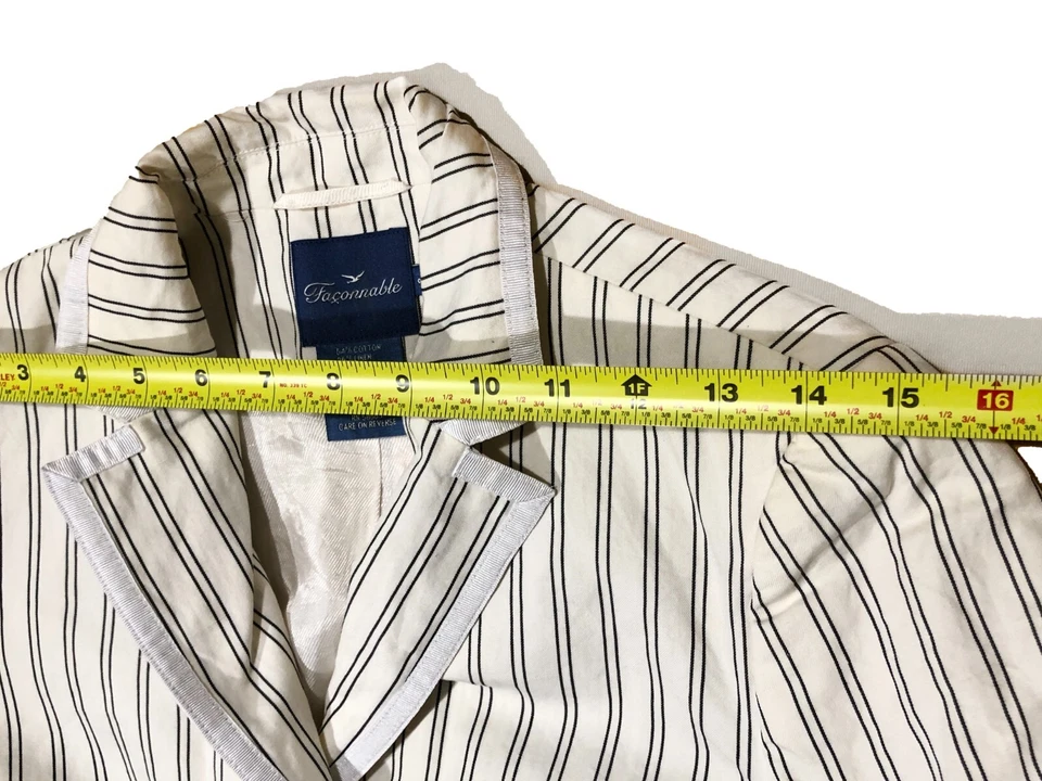 Блейзер женский Faconnable размер 8 светло-бежевый с черной полосой - Изображение 4 из 4