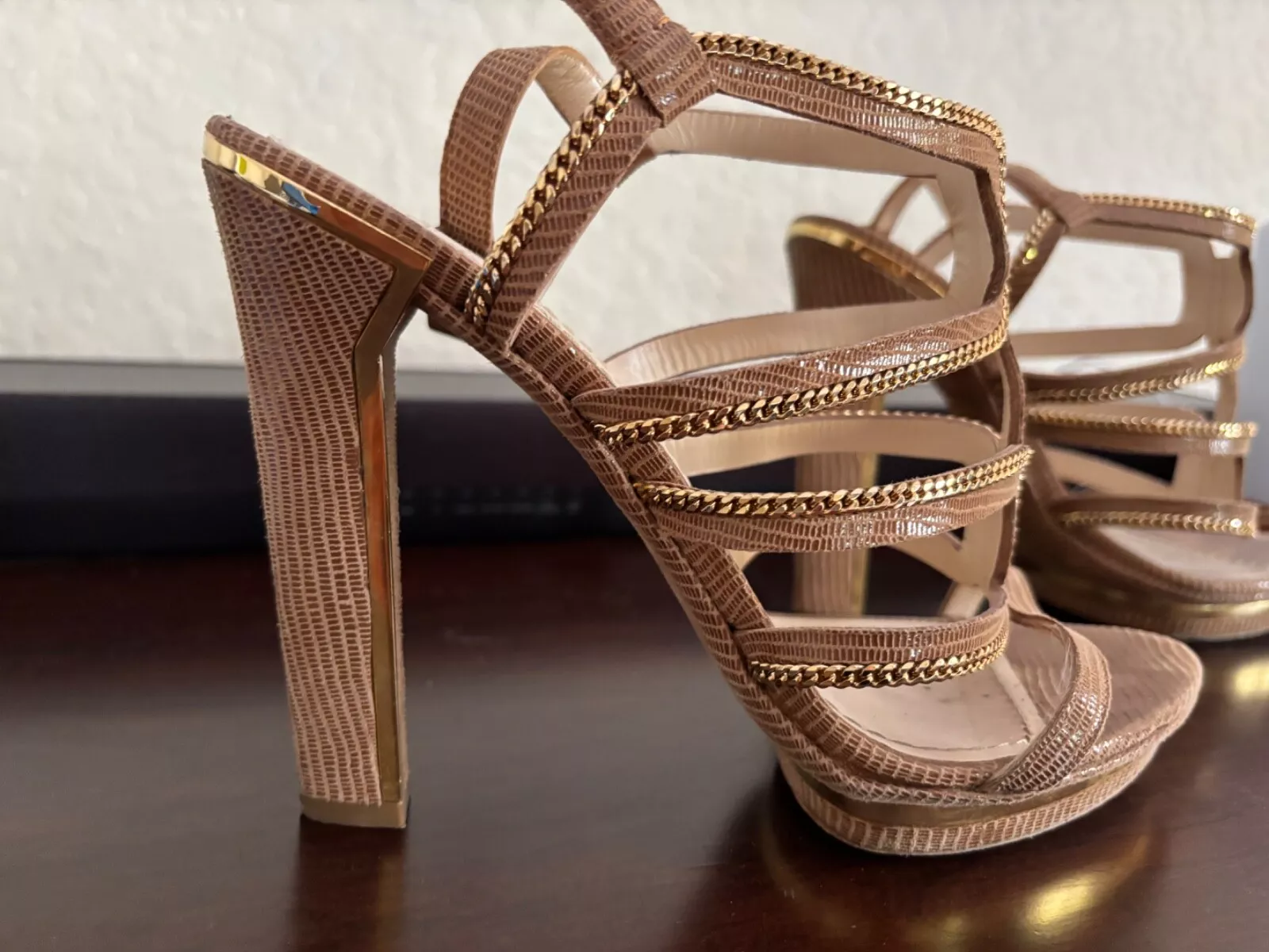 Sandales Dior marron en daim gaufré pointure 39 occasion
