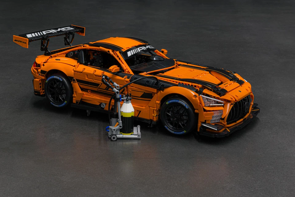 Original Mercedes-Benz Mercedes-AMG GT3 orange, CaDa, 1:8 - Bild 3 von 3